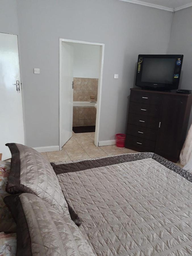 Sheilas Home Away From Home Lusaka Exterior foto